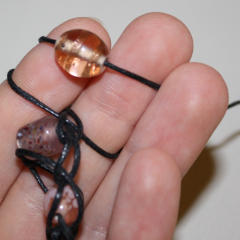 Schmuck mit Fingerstricken machen