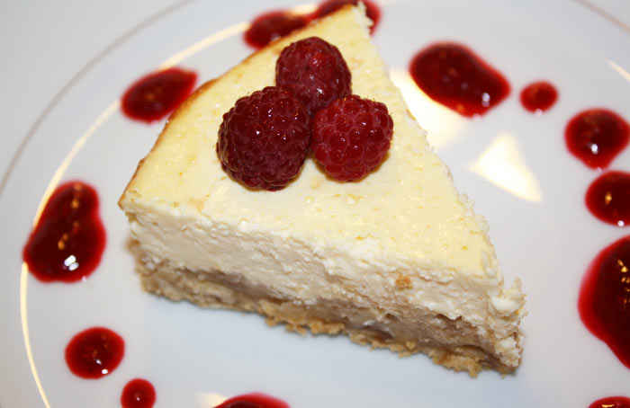 cheesecake-mit-himbeeren