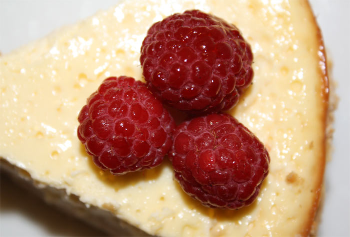 cheesecake-mit-himbeeren